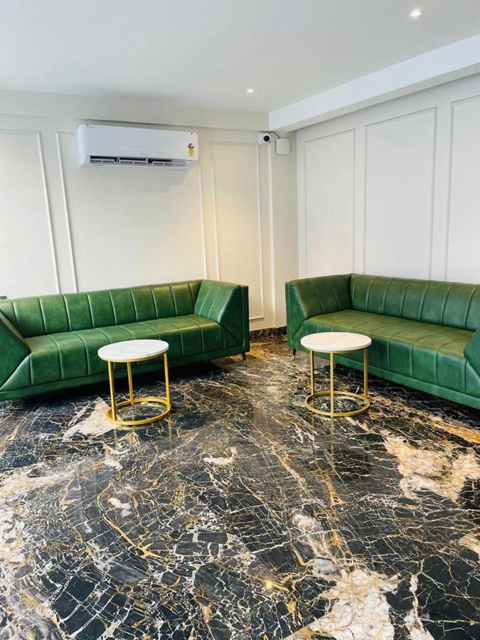 Hotel Emora Tree Мисор Екстериор снимка